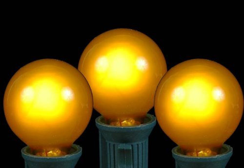 Novelty Lights 25 Pack G30 Outdoor Globe Replacement Bulbs  Yellow  C7 E12 Candelabra Base  5 Watt