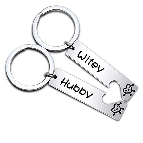MAOFAED Couple Keychain Set Wedding Gifts for Newlyweds Husband and Wife Keychain Set Hubby Wifey Wedding or Bridal Shower Gift  Hubby Wifey