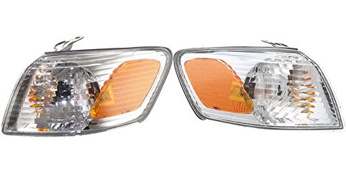 DAT AUTO PARTS Front Signal Light Assembly Set of Two Replacement for 00 01 Toyota Camry Corner of Fender Left Driver and Right Passenger Side Pair TO2530136 TO2531136