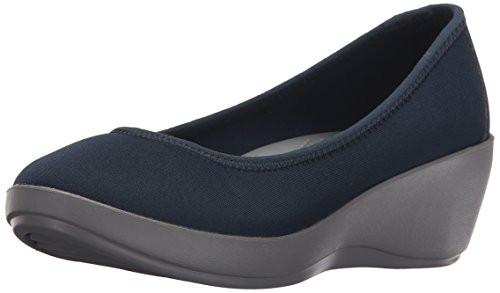 crocs Women s Busy Day Stretch Ballet Wedge Flat  Navy Smoke  5 M US