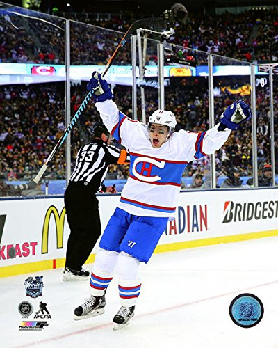 NHL Brendan Gallagher Montreal Canadiens 2016 Winter Classic Action Photo Size  8  x 10