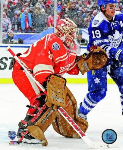 NHL Jimmy Howard Detroit Red Wings 2014 Winter Classic Photo Size  8  x 10