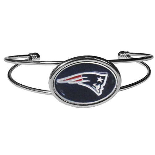 NFL Siskiyou Sports Womens New England Patriots Cuff Bracelet One Size Team Color NFL Siskiyou Sports Womens New England Patriots Cuff Bracelet One Size Team Color