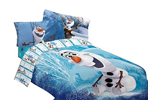 Disney Frozen Olaf Build a Snowman 72" x 86" Microfiber Comforter Twin/Full Disney Frozen Olaf Build a Snowman 72" x 86" Microfiber Comforter Twin/Full