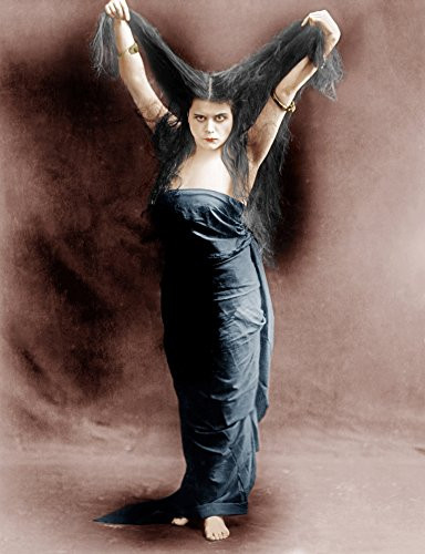 Sin Theda Bara 1915 ??? ?Fox Film Corporation Tm & CopyrightCourtesy Everett Collection Photo Print (16 x 20)