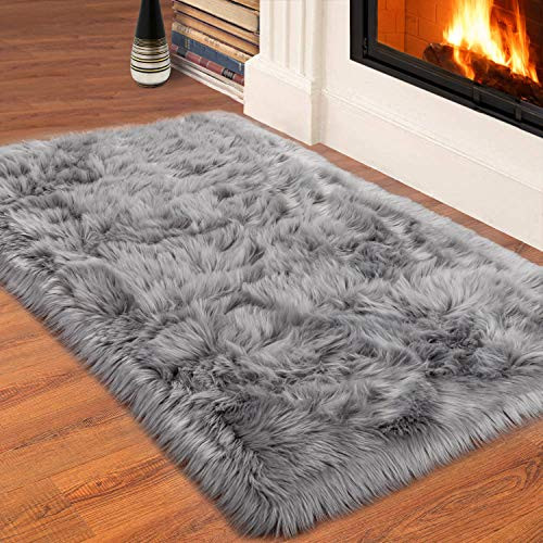 ISEAU Soft Faux Fur Fluffy Area Rug  Luxury Fuzzy Sheepskin Carpet Rugs for Bedroom Living Room  Shaggy Silky Plush Carpet Bedside Rug Floor Mat  3ft x 5ft  Gray