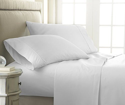 ienjoy Home 4 Piece Sheet Set Embossed Checkered Pattern Queen White
