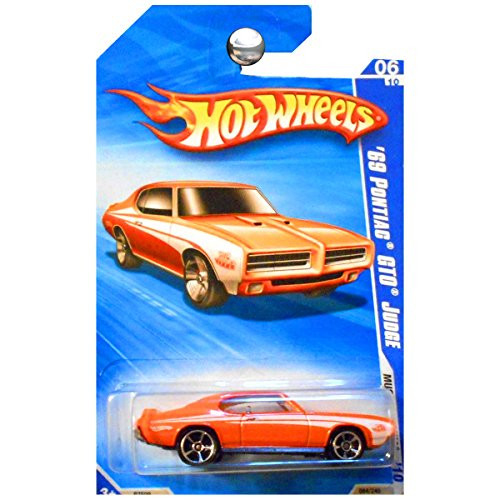 Hot Wheels 2010 Muscle Mania 1969 Pontiac GTO Judge in Orange
