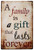 ERLOOD A Family is a Gift That Lasts Forever Vintage Tin Sign Wall Decor 20 X 30 cm