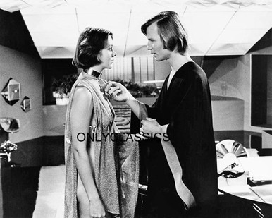OnlyClassics 1976 Michael York & Jenny AGUTTER Logan's Run 8X10 Movie