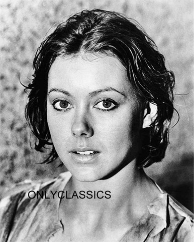 OnlyClassics 1976 Sexy Jenny AGUTTER Logan's Run 8X10 Movie Portrait