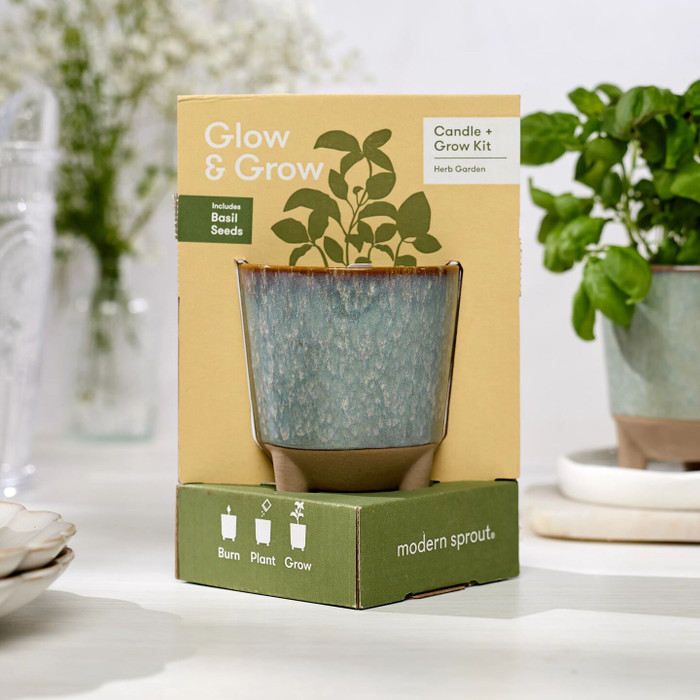 A Moment for Mom Package Candle