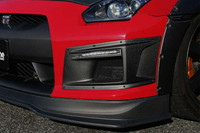 CS830FBDCG - 2007-2011 Nissan GTR Zenki Carbon Front Bumper Duct with LED & Turn Signal