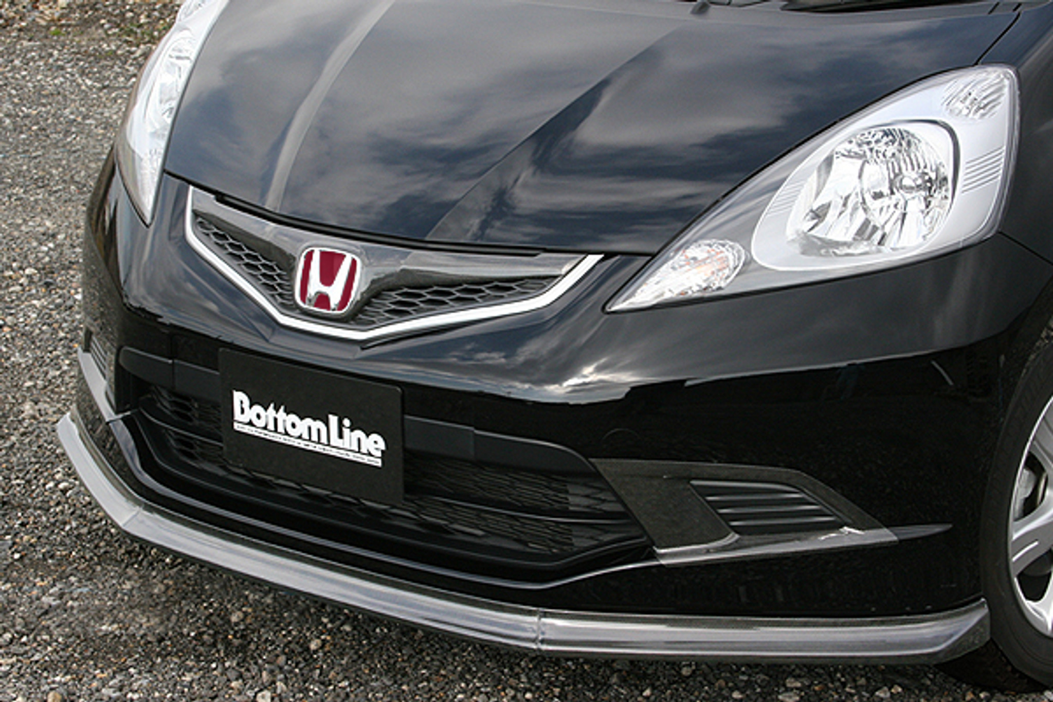 CS3016FBSCC - Charge Speed 2009-2010 Honda Fit/ Jazz Zenki RS Model Only  GE8/9 JDM FITMENT Carbon Front Bumper Side Cowls