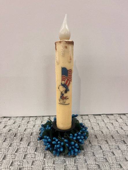 PATRIOTIC SNOOPY W/ FLAG 7" LED TAPER TIMER CANDLE