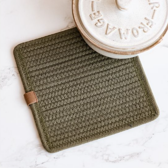 8.25" OLIVE SQUARE HOT PAD