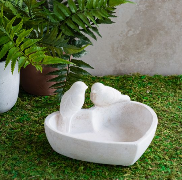 7.5" HEART SHAPED BIRD DISH