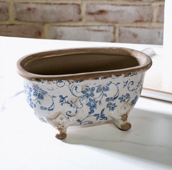 BLUE HEIRLOOM BATHTUB