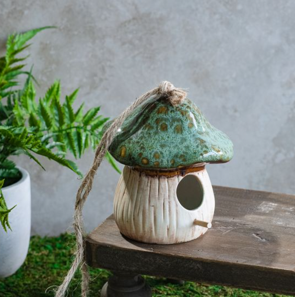 GREEN MUSHROOM BIRDHOUSE