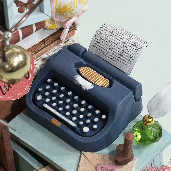 DIY MINIATURE HOUSE KIT - RECORD MOOD (STUDY)