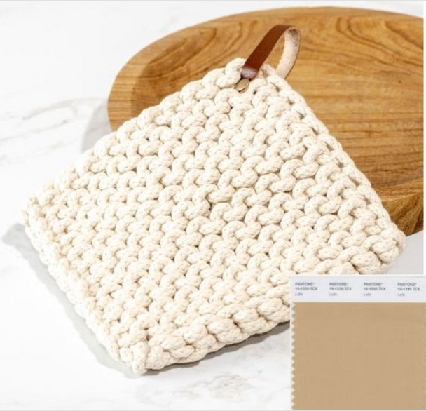  LEATHER STRAP LIGHT TAN KNIT POT HOLDER