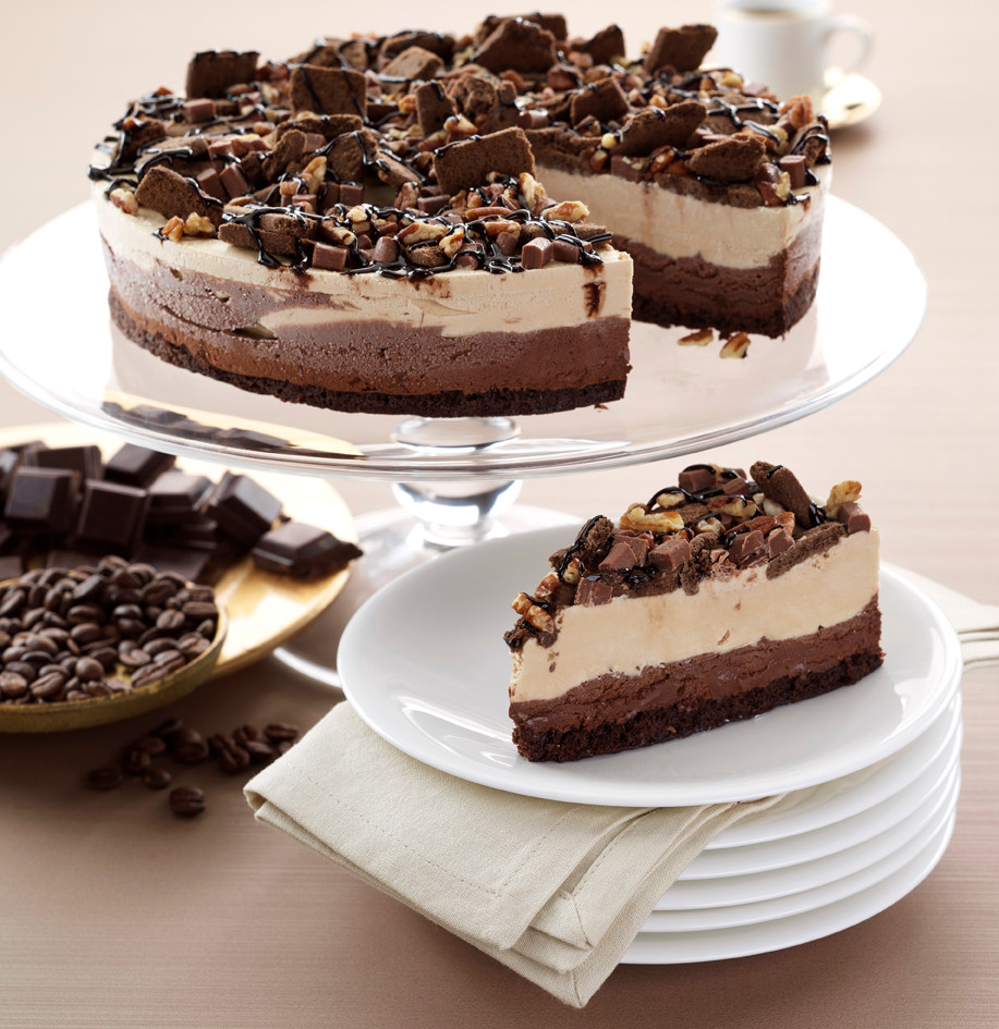 Mississippi Mud Pie Cake w/ free recipe below