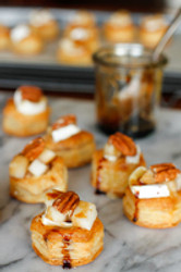 Baked Brie, Pear & Pecan Bites Recipe