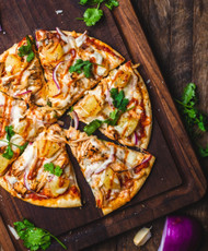 Organic Pizza Starter Kit - 4 Stone Baked Pizza Crusts and 4 Gourmet Tomato Sauce Pouches