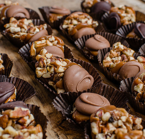 Chocolate Cluster Turtles - 1  lb