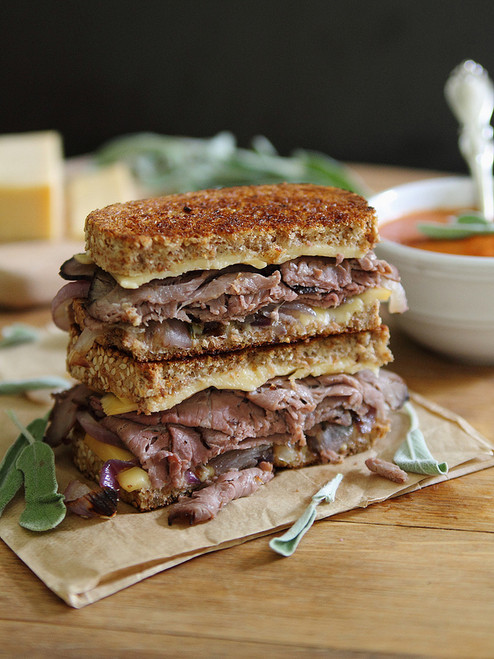 ROAST BEEF AND SMOKED GOUDA GRILLED CHEESE - (Free Recipe below)
