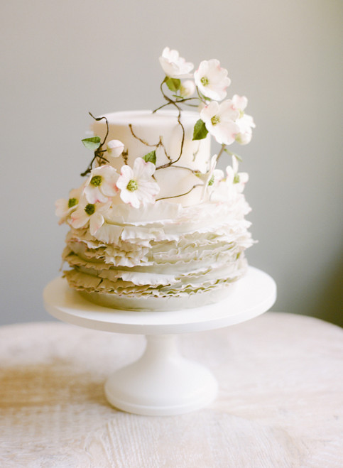 Dogwood Elegance Wedding Cake