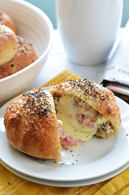 Ham & Cheese Everything Stuffed Bagel Bomb Bites