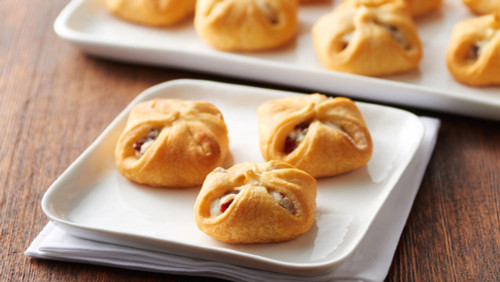 Cranberry Cream Cheese Crescent Bites