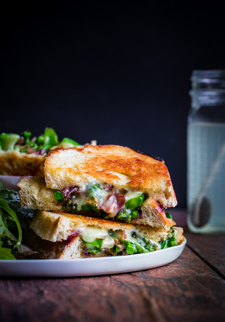 GRILLED CHEESE SANDWICH w/BROCCOLINI, SAUTÉED RED ONIONS & RED PEPPER FLAKES