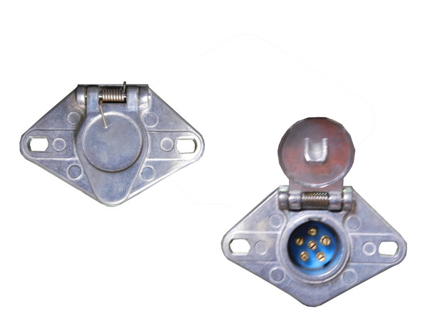 CLEARANCE: 6-Pin Round Trailer Connector (Female)