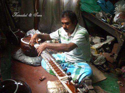 kanai-lal-sitar.jpg kanai-lal-sitar.jpg