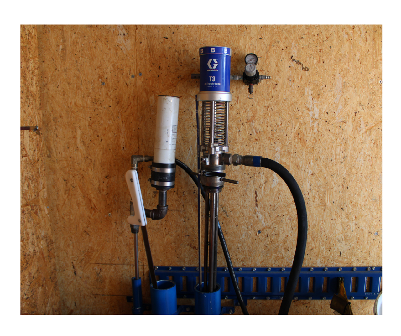 20' GRACO R2E30 SPRAY FOAM RIG & EQUIPMENT (USED)