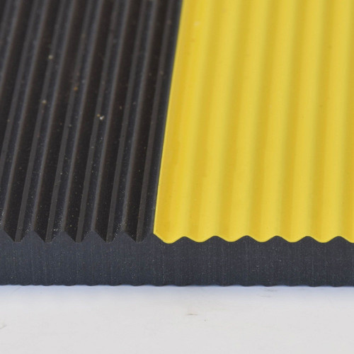 Notrax 830R0375BL Mat830 Switchboard Corrugated 3X75 Black