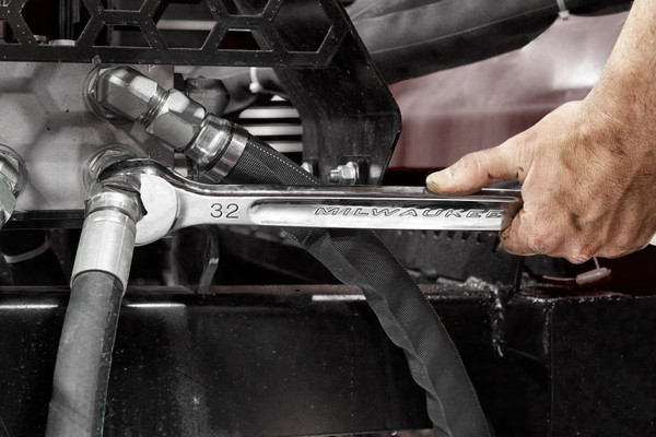 Milwaukee 45-96-9532 32MM Combination Wrench