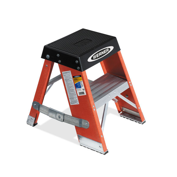 Werner SSF02 2' Fg Step Stand Iaa