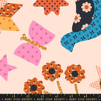 Applique Menagerie Peach Panel Print from the Meadow Star quilting fabric collection by Ruby Star Society. 100% cotton quilting fabric, ideal for quilting, patchwork and dressmaking RS4097-14
