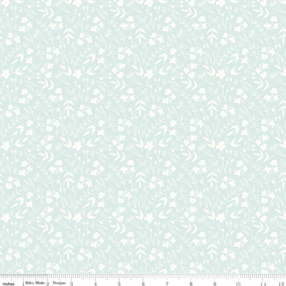 Bouquets Mist from the Daybreak quilting fabric collection designed by Fran Gulick for Riley Blake Designs. 100% cotton quilting fabric, ideal for quilting, patchwork and dressmaking C11623-MIST