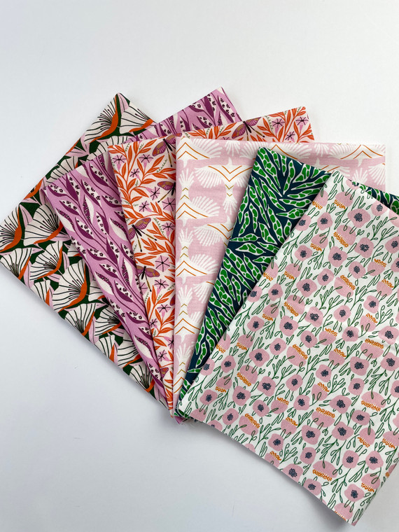 Savanna Haven Fat Quarter bundle by Cloud9 Fabrics. 100% cotton fabric, perfect for quilting, patchworking, crafts and dressmaking