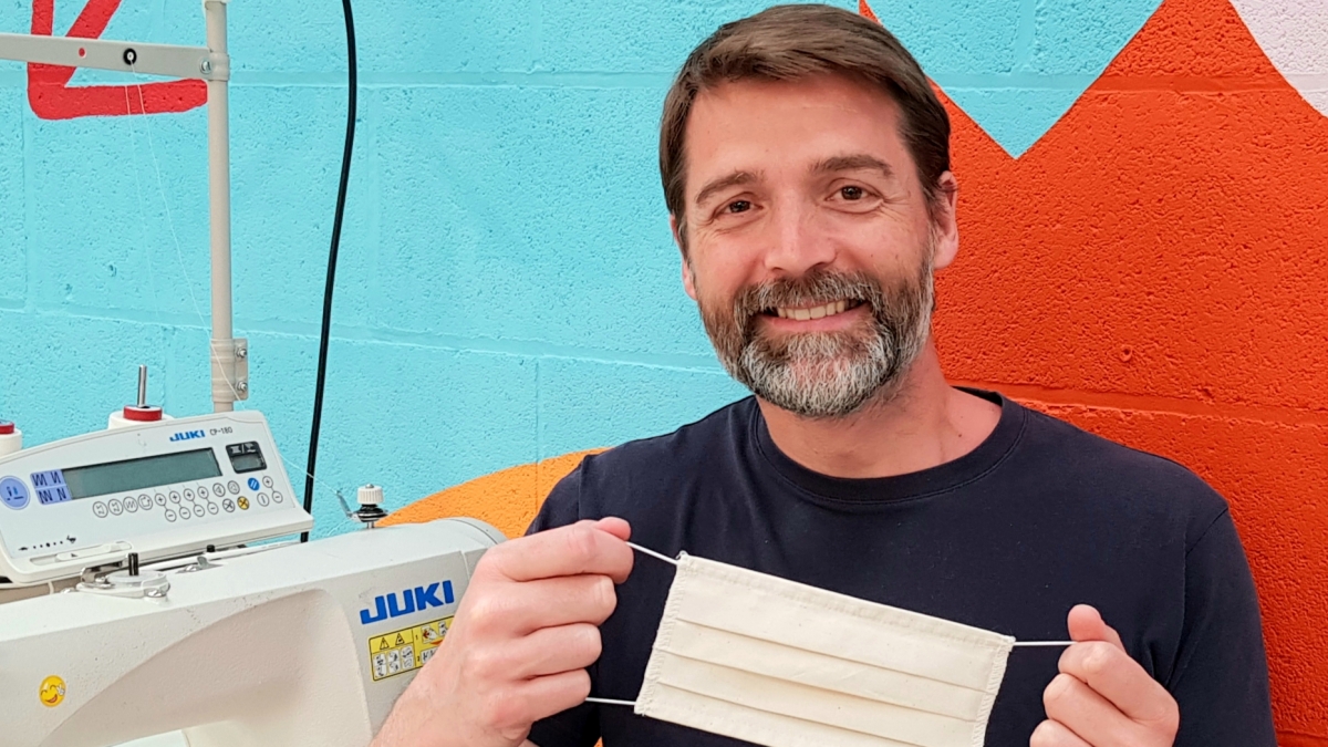 Make Your Own Face Mask Free Templates and The Best Fabrics To Use