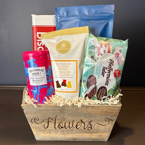 For the sweet mom in your life who also has a sweet tooth, this wooden container with FLOWERS inscription is filled with delicious chocolate and cookies! Order online today! 