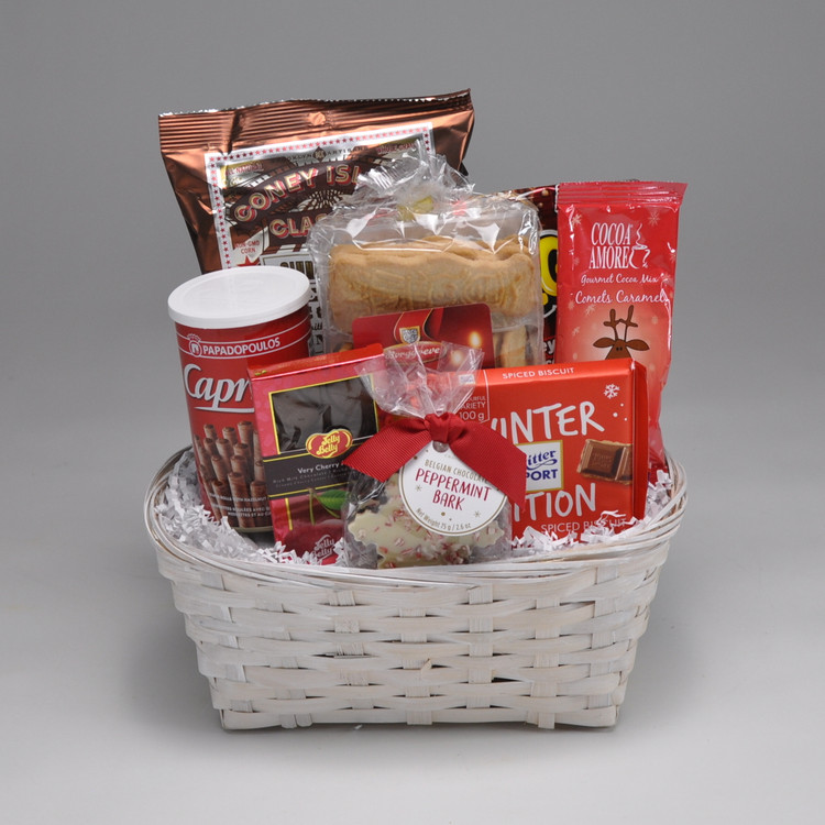 Good things come in small packages, like this basket that is stocked full of all your favourites!  Sure to please with quality European chocolate, savory biscuits, and peppermint bark from Canadian Chocolatier Saxon Chocolate.