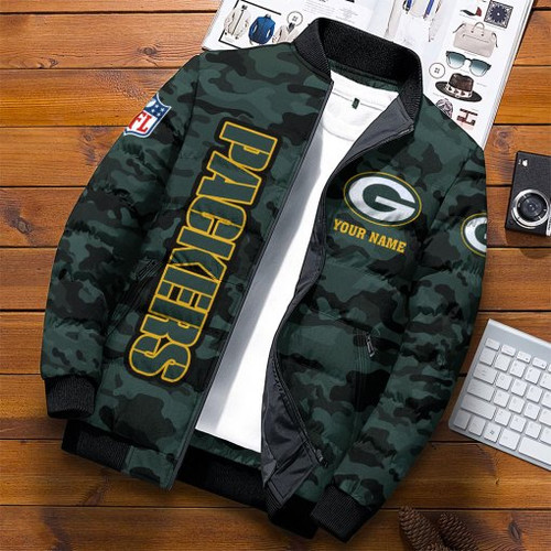 NFL.GREEN-BAY-PACKERS-TEAM-SPORT-CAMO.PUFFER-JACKETS/ADD-YOUR-OWN-CUSTOM-NAME-OR-TEXT/OFFICIAL-PACKERS-TEAM-COLORS & OFFICIAL-PACKERS-TEAM-LOGOS/GRAPHIC-3D-PRINTED-DOUBLE-SIDED-ALL-OVER-TEAM-DESIGN/WARM-PREMIUM-NFL.PACKERS-TEAM-PUFFER-CAMO.JACKETS..