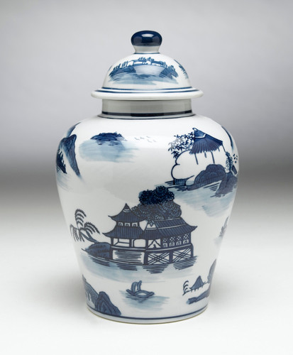 AA Importing 59731 Blue And White Ginger Jar With Lid Main image
