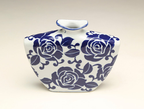 AA Importing 59945 9 Inch Flat Blue & White Vase Main image