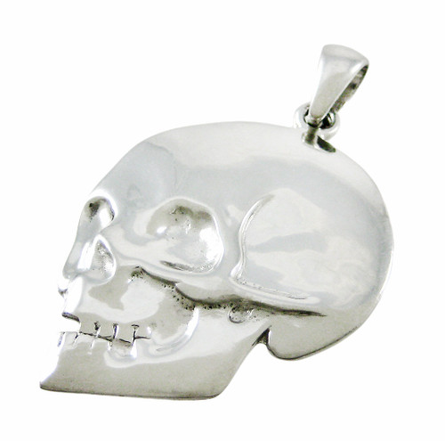 Silvertone Skull Pendant Main image